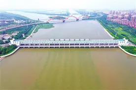 永定新河防潮闸泄水超12亿立方米图片