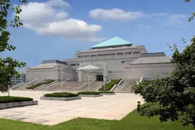 武汉博物馆关于延长开放时间的公告图片