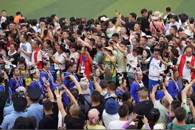 图片现场丨“村超”“村BA”火热继续，当地人如何留住流量？图片