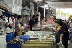 价格猛降！一大波梭子蟹来了，威海的海鲜价格……图片