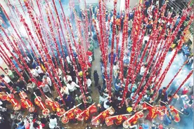 客家摇篮拍客家｜宁都石上“添丁炮”图片