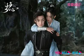 陆剧男神遭私生饭跟到住家！　保安人员劝阻竟被无视…现场爆冲突图片