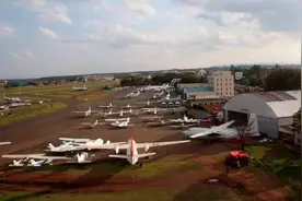 58美元买一架货真价实的飞机？肯尼亚“飞机坟场”大甩卖！旧客机拆零件、变住宅、开餐厅……图片