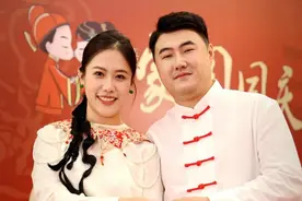 2024年全国万人集体婚礼山东省日照市分会场新人代表送祝福：“祝天下的有情人终成眷属”图片