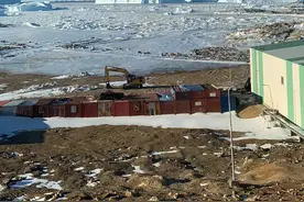 在南极观测气候变化：海冰正在消失图片