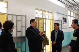 记得那年初登台图片