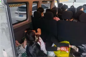 超员面包车竟是一辆黑车！高速交警精准研判将其“拿下”图片