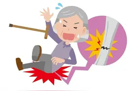 老太偷菜被发现，被追逃跑途中摔伤，起诉菜主人索赔8万元，法院判了图片