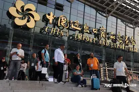 每年这段时间，“老外”塞满广州，嗨爆！（广交会首日组图）图片