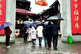 新春走基层：吃美食、赏花灯 义乌佛堂古镇年味浓图片