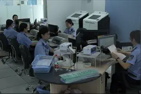 重庆率先完成新版“交管12123”APP功能测试 上线以来办结新车上牌业务437笔图片