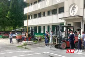 桂东县沙田镇：叉车技能免费学 助力就业新机遇图片