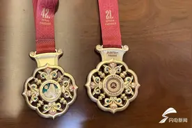 2024泰安马拉松首推5款“盲盒奖牌”！徽章可拆卸互换图片