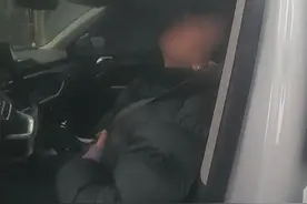 “我妈情况有点不对！”一男孩向交警紧急求助图片