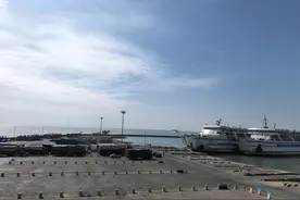 徐闻港客滚船受台风影响将于周二晚起停运！预计周三复运图片