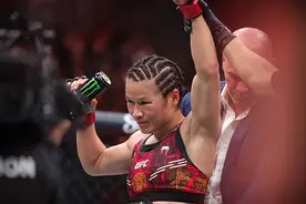 UFC｜新春没有假期 张伟丽泰国备战全力卫冕金腰带图片