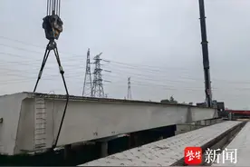 159.5 吨 “空中巨无霸” 精准落位！ 扬溧高速主线桥梁架设画上句号图片