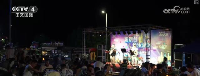 夏日花样消暑玩法“暑”实精彩 “避暑+文化+夜游”跨界联动多业态消费热力十足