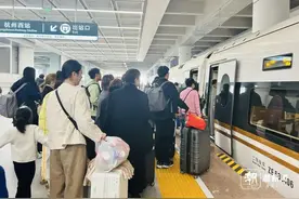杭州⇌香港，6个多小时高铁直达！楼下办签注，上楼就出发图片
