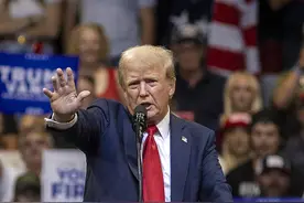 特朗普竞选集会播放《我心永恒》 席琳·迪翁团队质疑：未经授权！图片