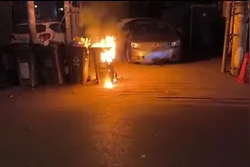 深夜故意纵火烧毁电动自行车和垃圾桶，北京房山一男子被刑拘图片