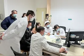 全国爱肝日丨晚期肝癌有办法，“早诊早治”更佳！湘雅医院肝癌MDT团队开展义诊图片