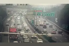 第一批春运返程的人已经堵在路上了……河南高速公安最新发布→图片