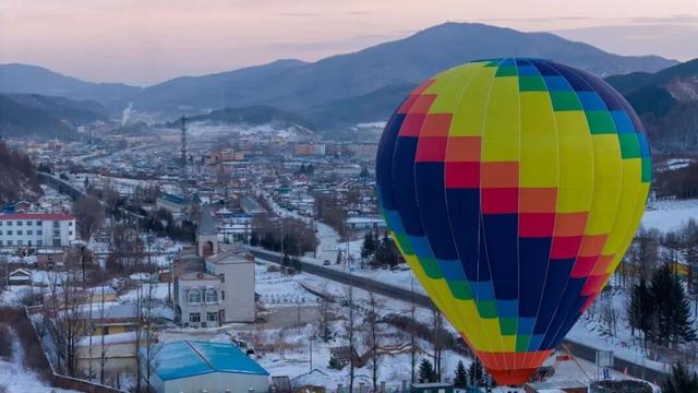 【龙头新闻·黑龙江日报】燃情冰雪季｜在横道河子旅游，不只有高空观景体验