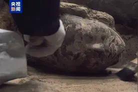 秦兵马俑二号坑军吏俑头成功提取 专家详解技术细节→图片