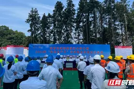 乘“龙”过江 洞庭溪沅水特大桥两岸“一线牵”图片