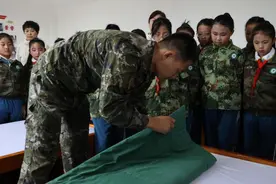 【国防教育】加区小学生走进武警军营 沉浸式体验共筑强国梦图片