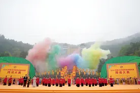 海峡两岸同胞相聚四川盐亭 共同缅怀华夏之母嫘祖图片