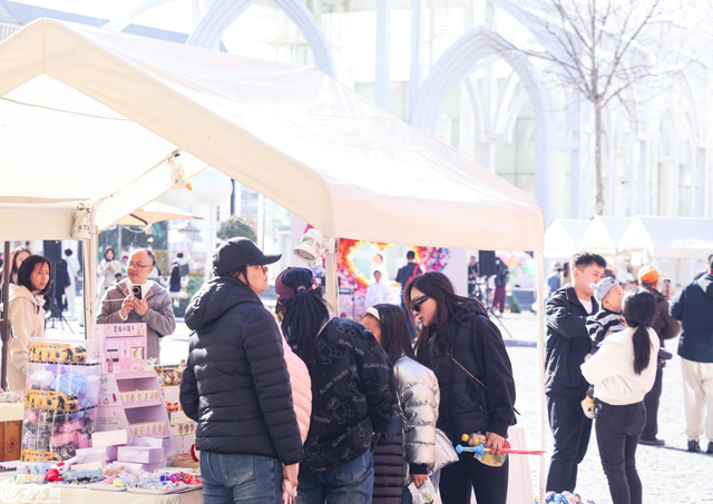 繁花、市集、音乐……青岛红树林度假世界清明小长假打造春日浪漫休闲之旅