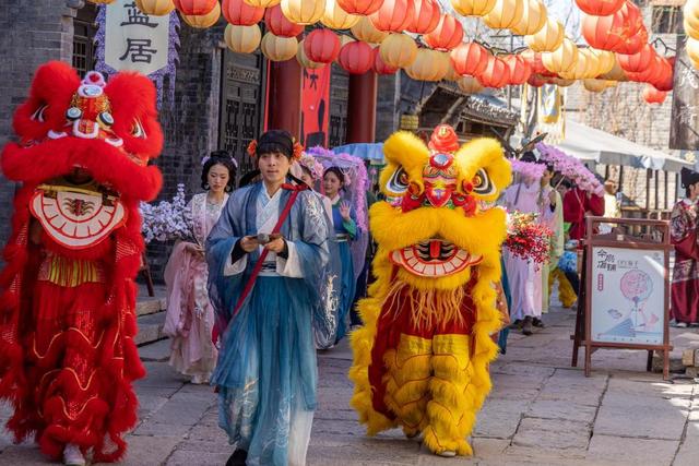 民俗赋能假日游，古北水镇推动清明文旅深度融合