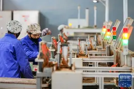 湖南浏阳：创意遇上科技 古老烟花焕新生图片