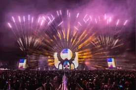 震撼电音、绚烂烟花、超强阵容...首届上海国际电音节来了！开票时间和票价揭晓→图片