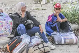 加沙地带：逃难的人图片