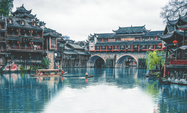 文化中国行｜“游走中国”：在湖南邂逅奇山秀水人文秘境