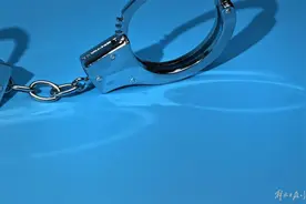 天津一女医生水杯遭“投毒”，还检出尿液！投药女同事被行拘15天，警方回应图片