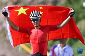 山地自行车——男子奥林匹克越野赛：袁金伟获亚军图片