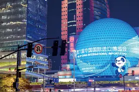 进博会上演牛奶蛋白质含量“大赛”图片