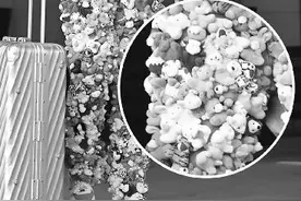 毛绒玩具牛仔裤既时尚又防摔图片