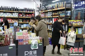 （走进口岸看新疆）新疆巴克图口岸：边民互市贸易兴图片