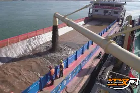 长江荆州航道：护4.3米水深 确保5000吨级船舶常年通航荆州图片