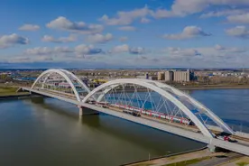 共话中国经济新机遇｜通讯：中塞直航助推塞尔维亚旅游热图片