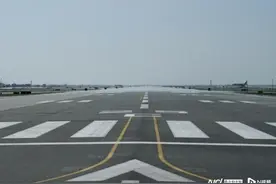 香港机场三跑道系统启用！李家超：希望结合湾区优势并驾齐驱图片