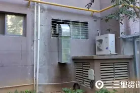 烧烤店产生的气味和噪音影响居民，监管部门:正在处理中图片