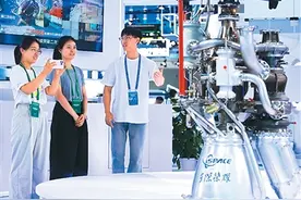 “上得厅堂，下得厨房”才是好AI图片