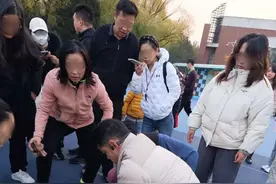 清华大学操场传出紧急求救声！博士生3分钟抢回一条命图片