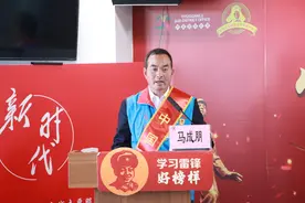 十余年志愿服务超14000小时！他是怎么做到的图片